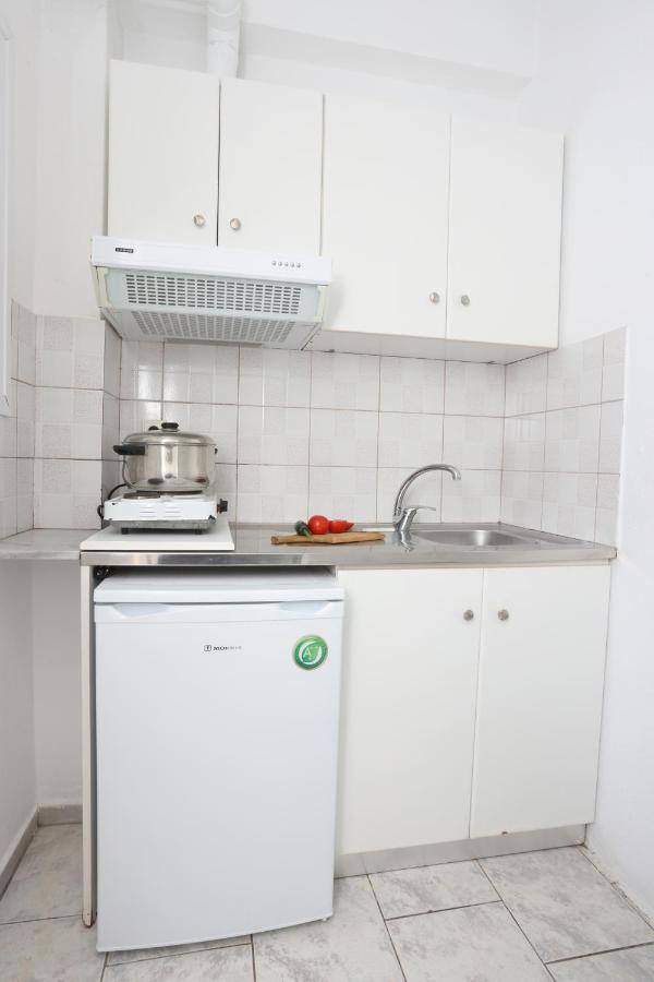 Spanos Apartments Anna'S Lodge Полихроно Екстериор снимка