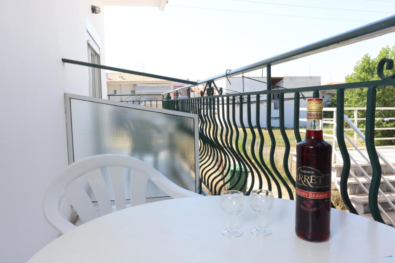 Spanos Apartments Anna'S Lodge Полихроно Екстериор снимка