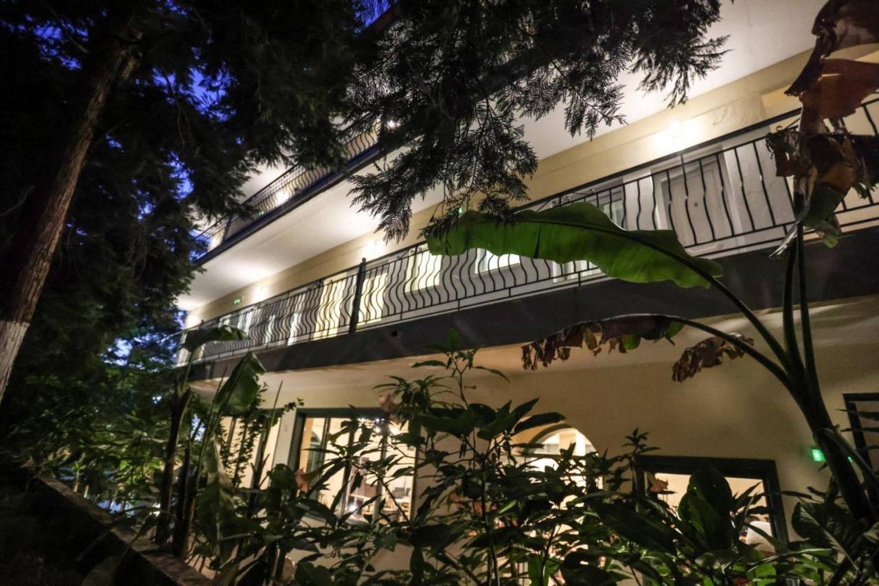 Spanos Apartments Anna'S Lodge Полихроно Екстериор снимка
